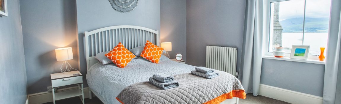 Bed 3 King 1st Floor (Orange)